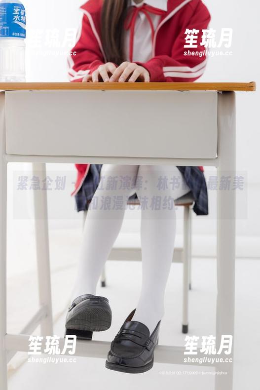 紧急企划 - 浴缸新演绎：林书辞的最新美图和浪漫泡沫相约！
