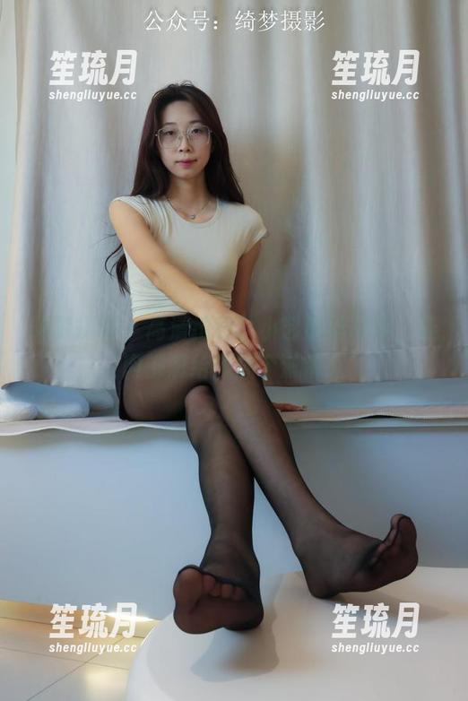 绮梦摄影-小艺 绮梦摄影 - 高清抢镜!小艺肉丝写真,连肉都想给她加个滤镜!