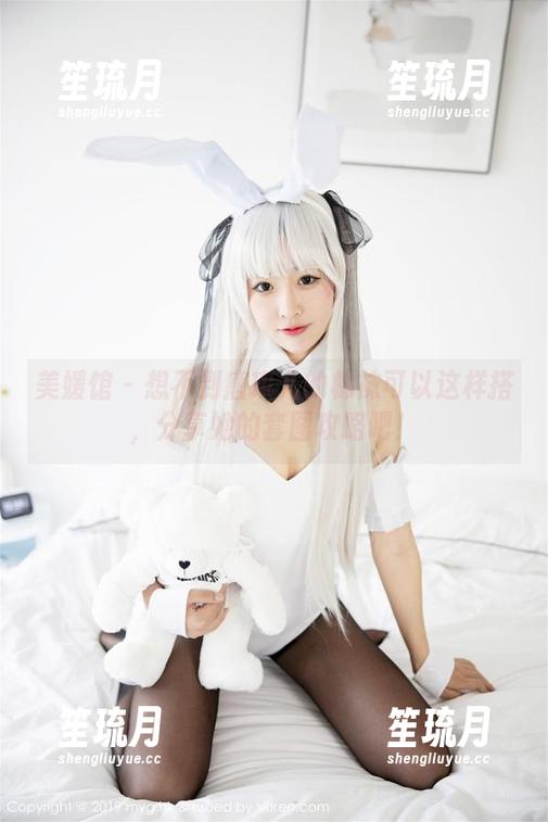 美媛馆-唐琪儿 美媛馆 - 想不到唐琪儿的棉袜可以这样搭,分享她的套图攻略吧!