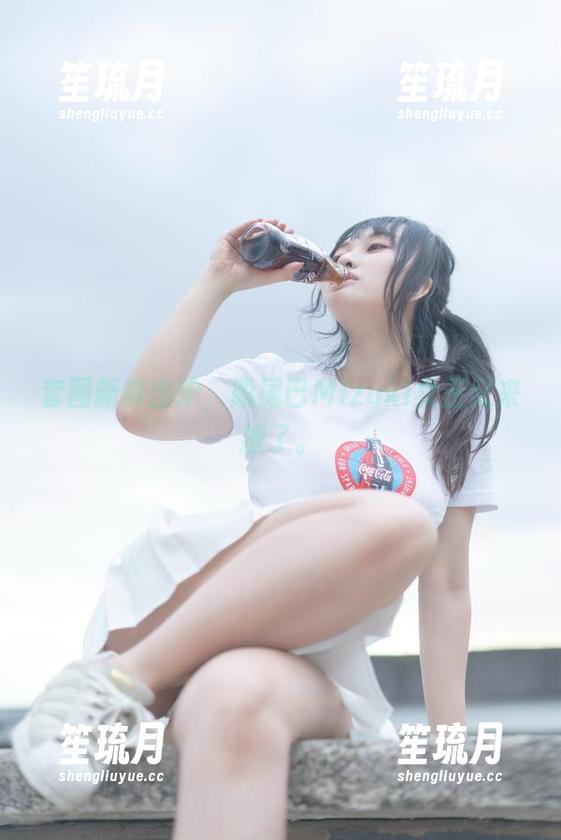 套图新鲜出炉，脱尾巴Mizuki女王又来撩了。
