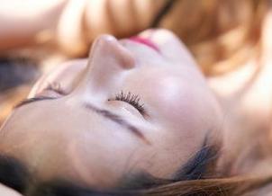 蜜桃社 – 缇娜美Tinami的全套礼服，竟然如此挑动我的好奇心。