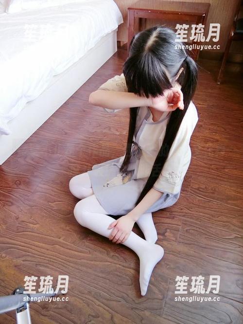 镂空不止是个作品，西尔酱的cos文化再度升级！令人咋舌。