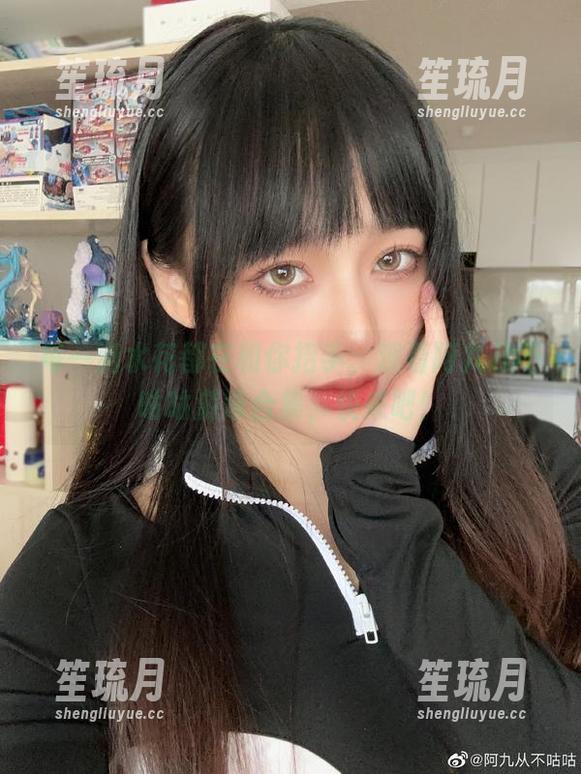 每一滴水花都在和你招手，观看阿九从不咕咕游泳合集，快来吧！