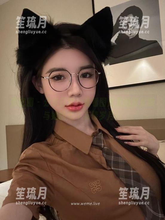 微密圈 - 分享日常，看看图库里的黎允熙与她的奶牛友情岁月！